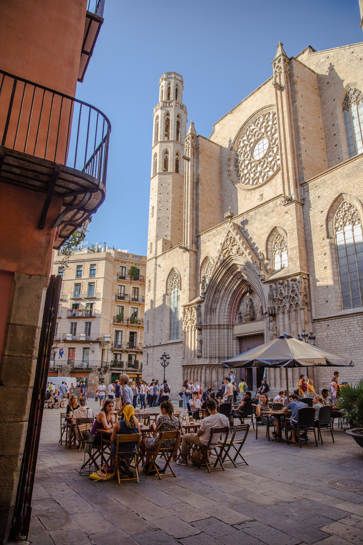 Barcelona Travel Guide