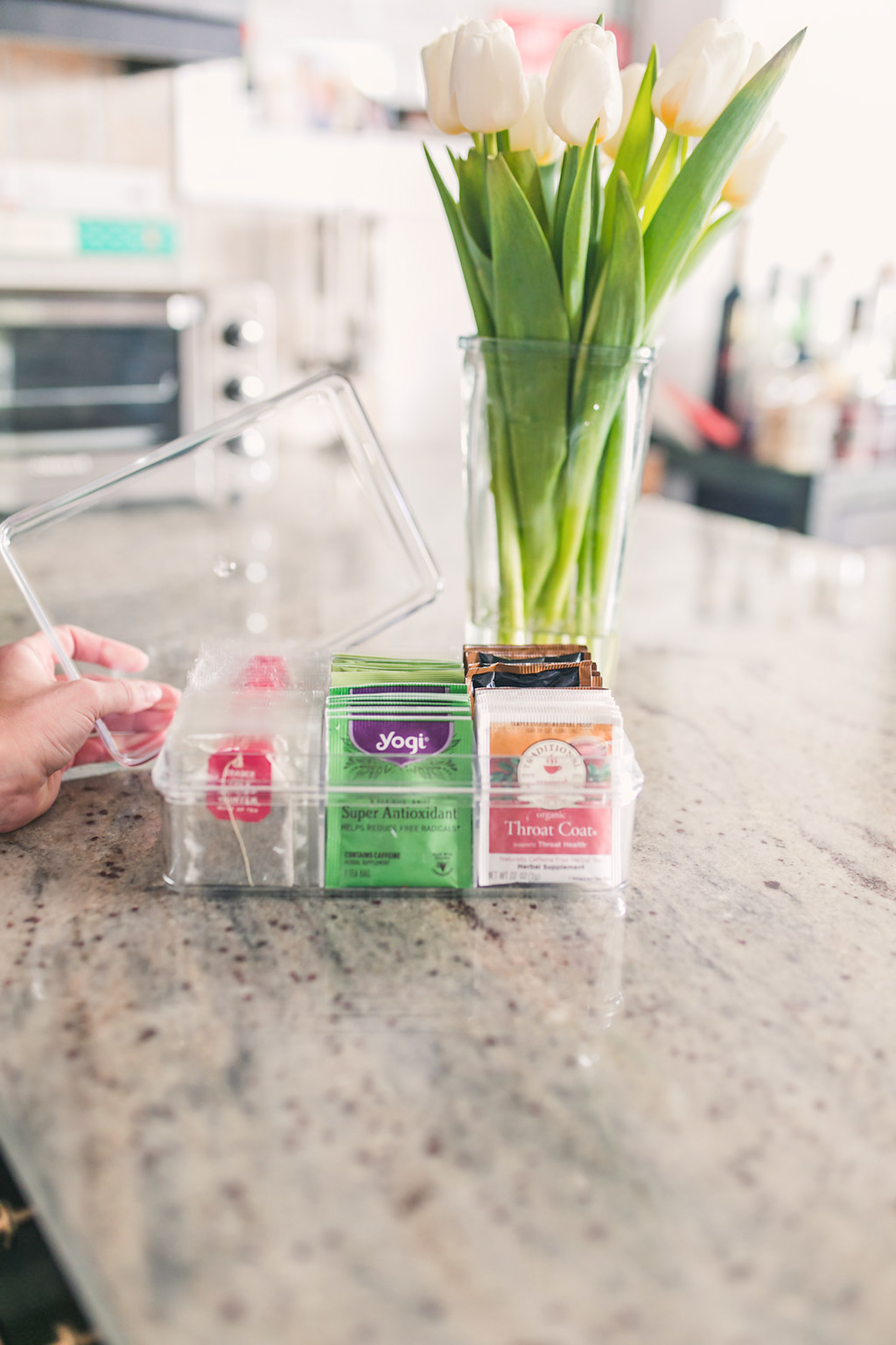 This pretty tea organizer is LIFE, you guys. 