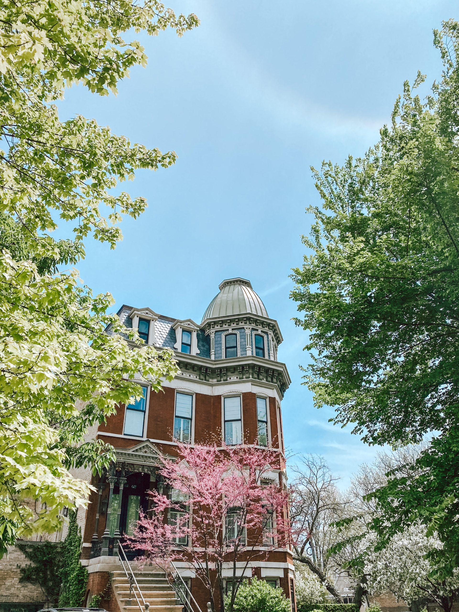 A Spring Walk through Wicker Park