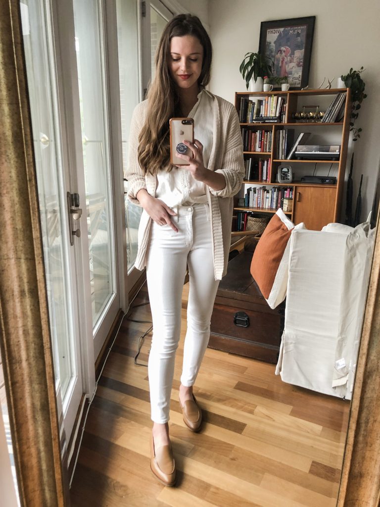 White Denim Jeans outfit idea