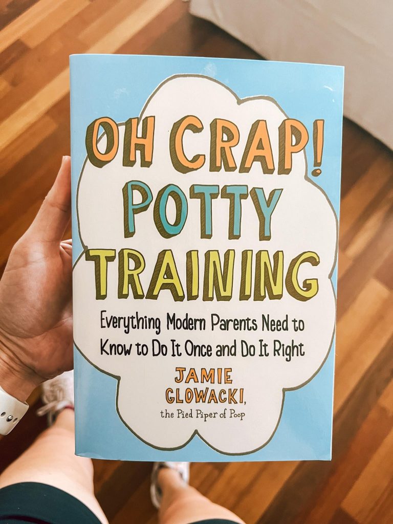 how to potty train a toddler girl or boy using the Oh Crap 3-day method. (Book review)