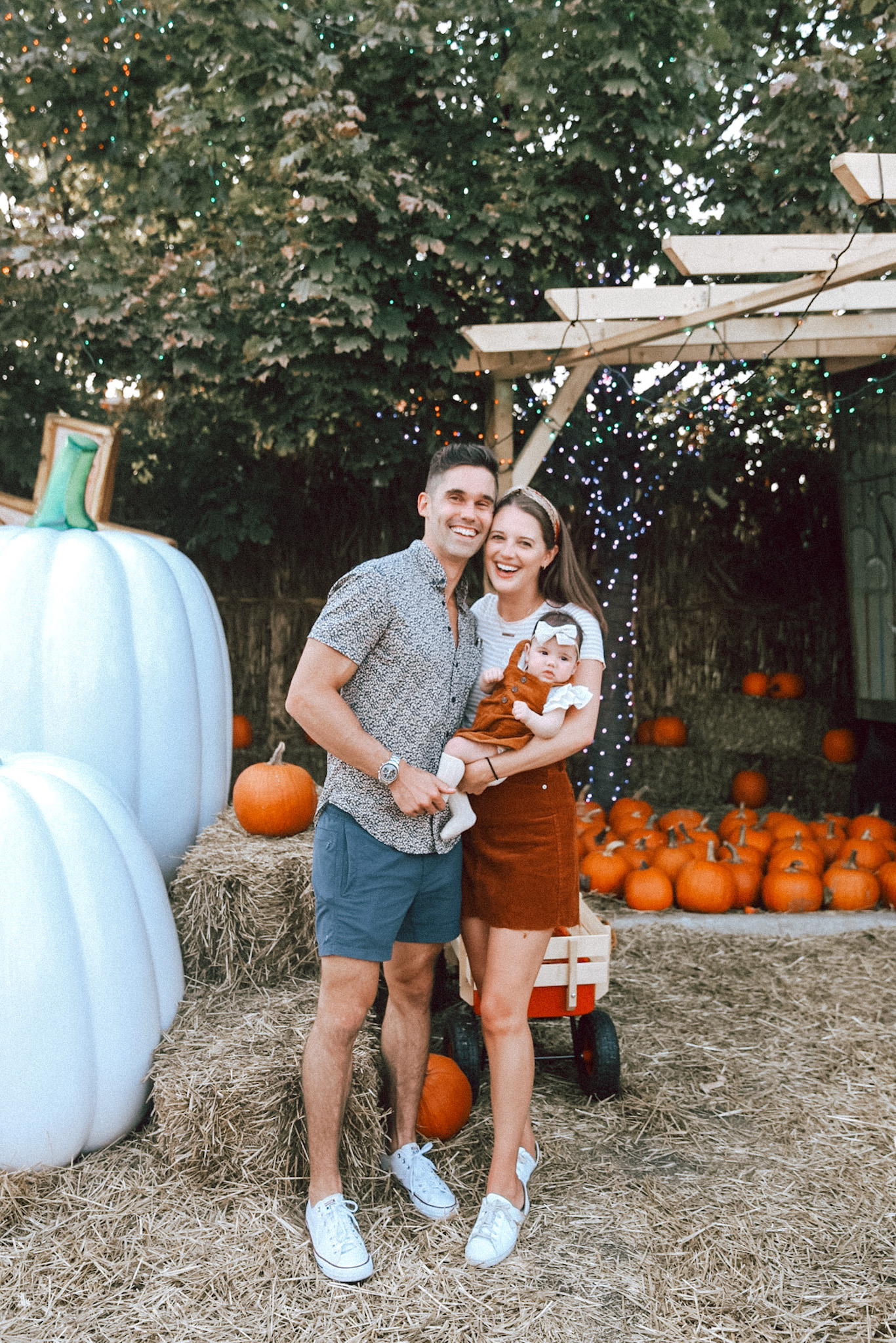 Family fall outfits: What to wear for a fall photoshoot